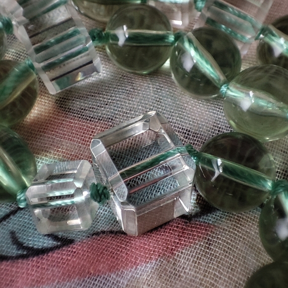 Glass Clear Green Ice Cube Square and Oval  Acrylic Long Bead Necklace Tal… - Picture 6 of 10